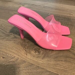BCBGeneration Maxari heel in Bubblegum, 8.5